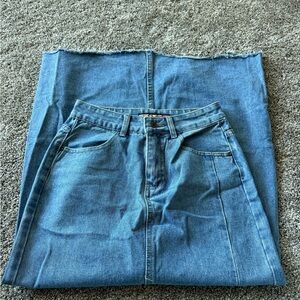 High-Waisted Denim Midi Skirt w/ Front Split – Size M